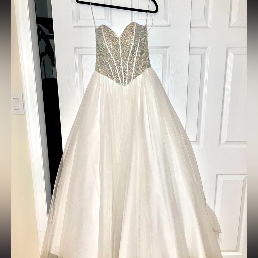 Long white dress. Handmade/one of a kind. Size 6. Price negotiable.